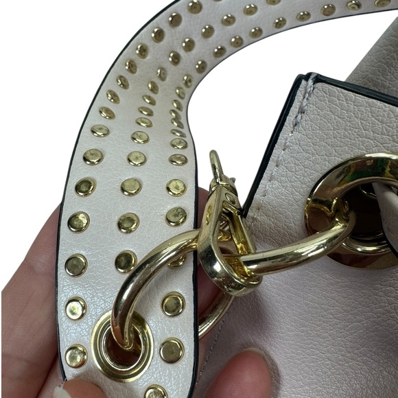 Cream and Gold Shoulder Bag with Pearl Embellished Handle - Picture 6 of 14